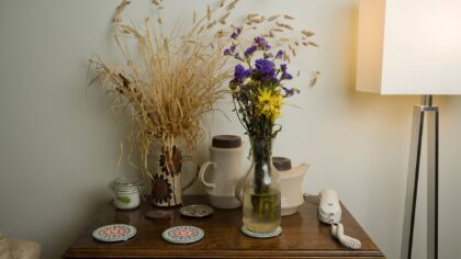 Dekor med tørkede blomster: slik får du et lunt og varig uttrykk uten mye stell