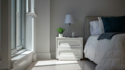 Rolig soveromsinnredning for bedre søvn og mindre rot